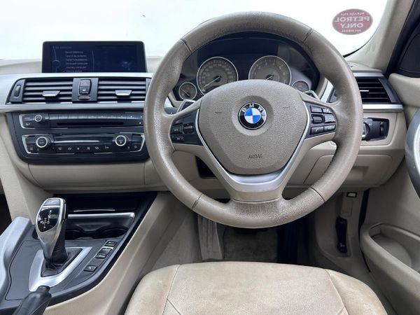 2012-BMW-3-Series-328i-Modern-Auto image:8