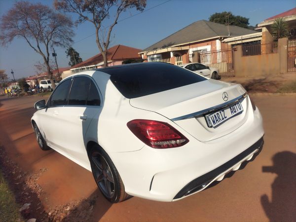 2014-Mercedes-Benz-C-Class-C-220-Bluetec-AMG-Line-Auto image:5