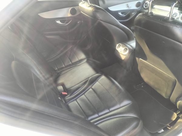 2014-Mercedes-Benz-C-Class-C-220-Bluetec-AMG-Line-Auto image:6
