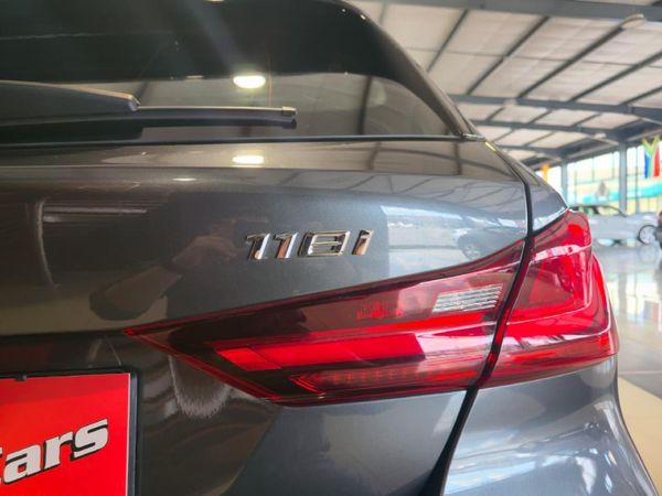 2020-BMW-1-Series-118i-M-Sport image:15