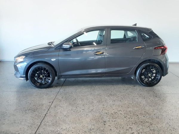 2023-Hyundai-i20-12-Motion image:3