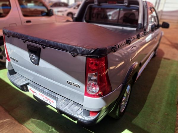 2015-Nissan-NP200-16-SE image:9
