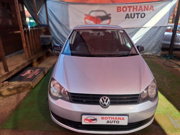 2010-Volkswagen-Polo-Vivo-16 image:1