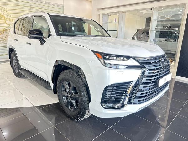 2026-Lexus-LX-700h-Overtrail image:12