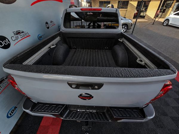 2022-Nissan-Navara-25-DDTi-PRO-2X-Auto-Double-Cab image:9
