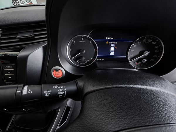 2022-Nissan-Navara-25-DDTi-PRO-2X-Auto-Double-Cab image:4