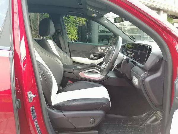 2022-Mercedes-Benz-GLE-400d-4MATIC-AMG-LINE-AUTO image:4