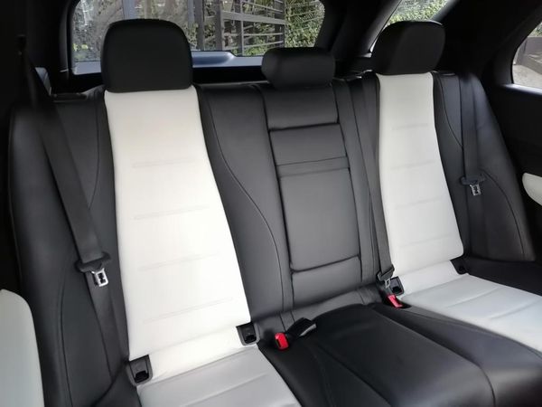 2022-Mercedes-Benz-GLE-400d-4MATIC-AMG-LINE-AUTO image:6