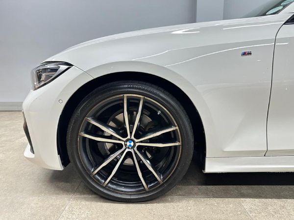 2022-BMW-3-Series-320i-M-Sport image:5