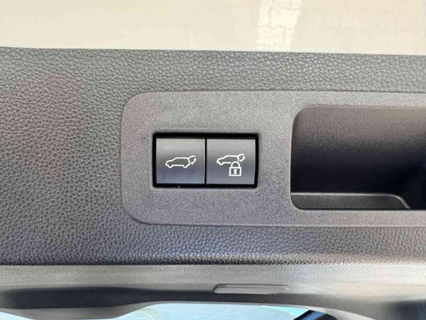 2025-Toyota-Land-Cruiser-300-V6-33D-GR-S image:17