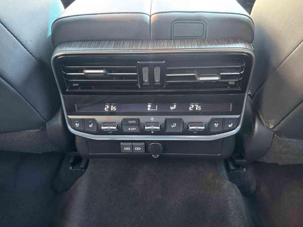 2025-Toyota-Land-Cruiser-300-V6-33D-GR-S image:19
