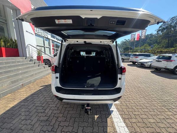 2025-Toyota-Land-Cruiser-300-V6-33D-GR-S image:4