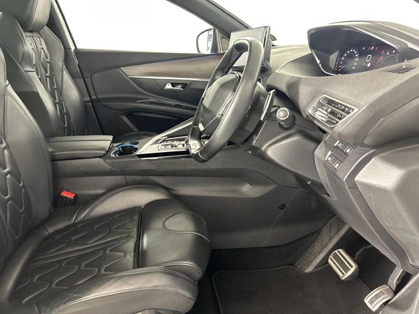 2021-Peugeot-3008-16T-GT-Auto image:9