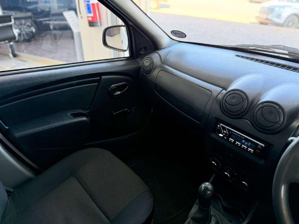 2023-Nissan-NP200-16-AC-Safety-Pack image:13