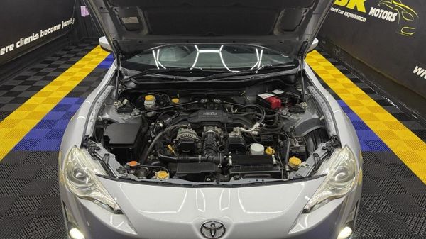 2012-Toyota-86-20 image:18