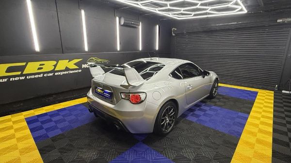 2012-Toyota-86-20 image:8