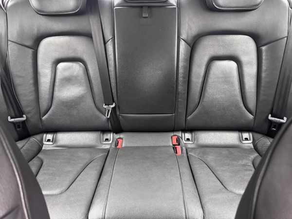 2011-Audi-A4-18-T-Ambition image:13