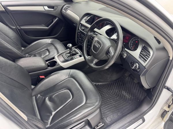 2011-Audi-A4-18-T-Ambition image:14