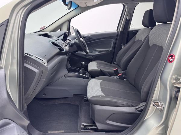 2017-Ford-EcoSport-15-TiVCT-Ambiente image:6
