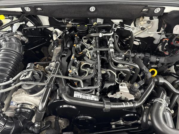 2019-Volkswagen-Amarok-20-BiTDI-Dark-Label-4Motion-Auto-Double-Cab image:12