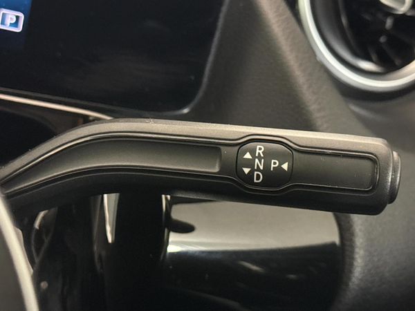 2020-Mercedes-Benz-GLA-200d-Auto image:10
