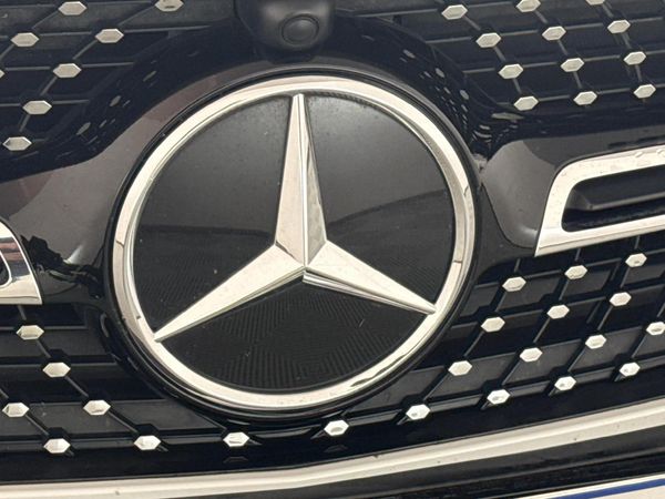 2020-Mercedes-Benz-GLA-200d-Auto image:11