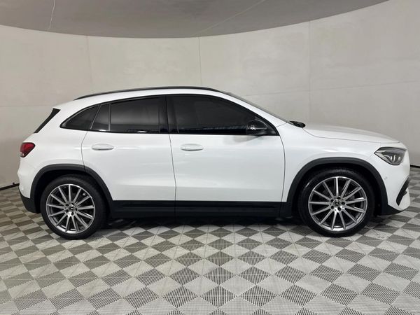 2020-Mercedes-Benz-GLA-200d-Auto image:16