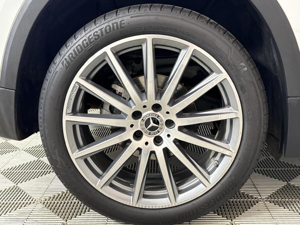 2020-Mercedes-Benz-GLA-200d-Auto image:7