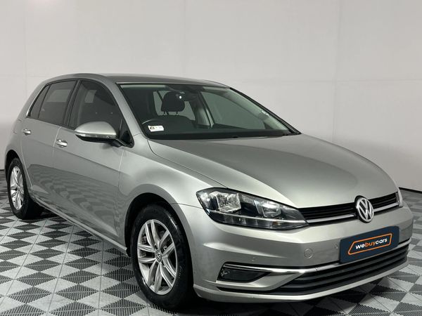 2017-Volkswagen-Golf-VII-14-TSI-Comfortline-Auto image:15