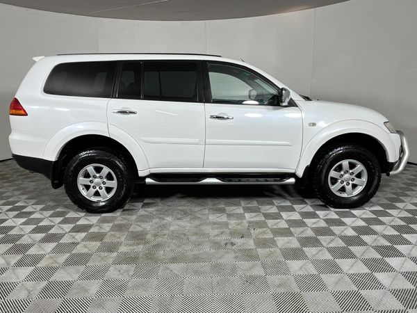 2009-Mitsubishi-Pajero-Sport-32-DI-D-GLS-Auto image:16