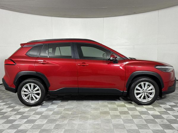 2022-Toyota-Corolla-Cross-18-XS image:14