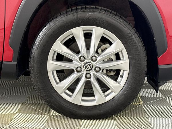 2022-Toyota-Corolla-Cross-18-XS image:5