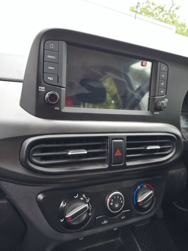 2024-Hyundai-Grand-i10-12-Fluid image:11