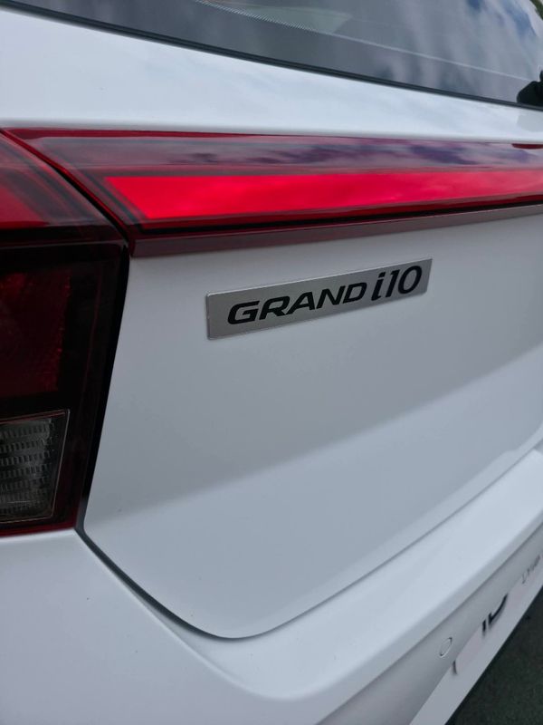 2024-Hyundai-Grand-i10-12-Fluid image:14
