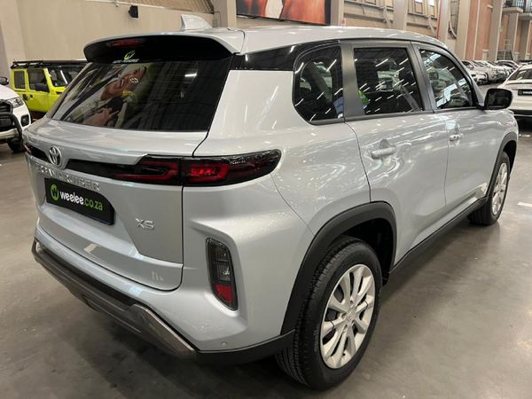 2024-Toyota-Urban-Cruiser-15-XS image:2