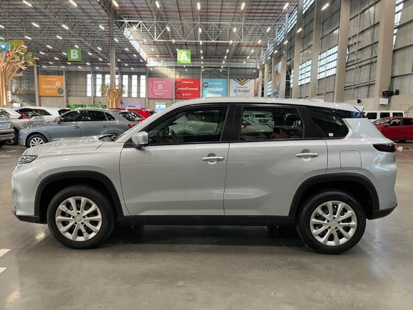 2024-Toyota-Urban-Cruiser-15-XS image:5