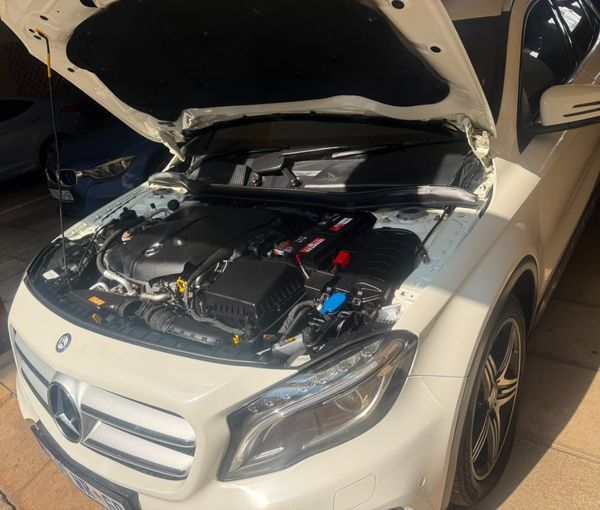 2016-Mercedes-Benz-GLA-200-CDI-Auto image:10