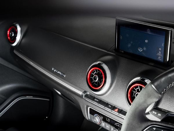 2021-Audi-RS3-Sportback-quattro image:18