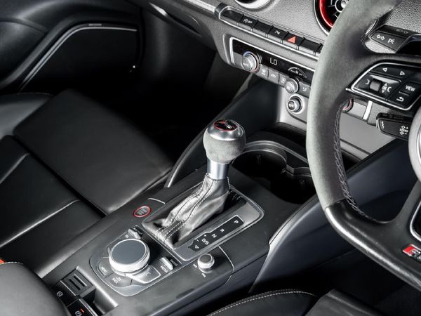 2021-Audi-RS3-Sportback-quattro image:19