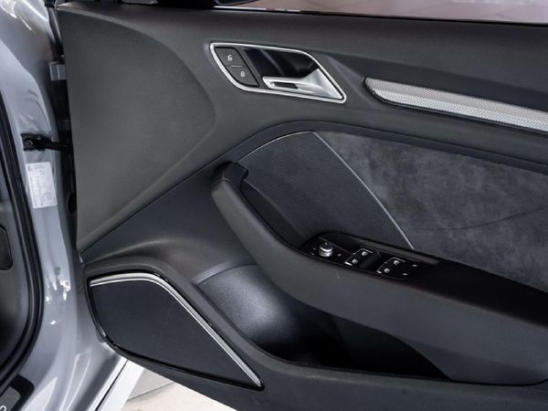 2021-Audi-RS3-Sportback-quattro image:22