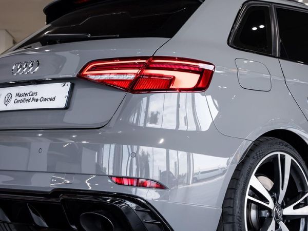 2021-Audi-RS3-Sportback-quattro image:8