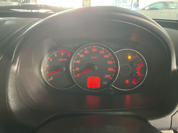 2015-Mitsubishi-Pajero-Sport-25D-Auto image:12