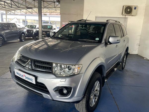 2015-Mitsubishi-Pajero-Sport-25D-Auto image:2