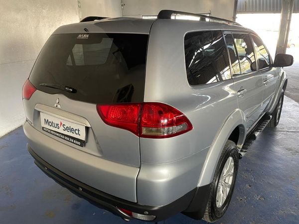 2015-Mitsubishi-Pajero-Sport-25D-Auto image:6