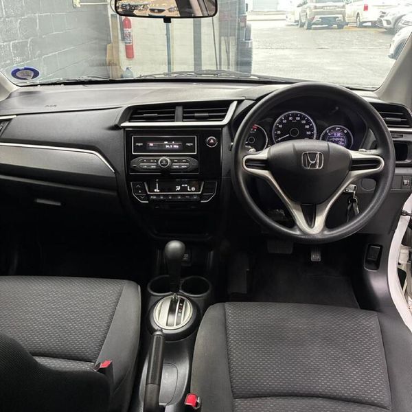 2021-Honda-BR-V-15-Comfort-Auto image:6
