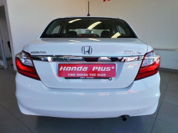 2016-Honda-Brio-12-Comfort image:5