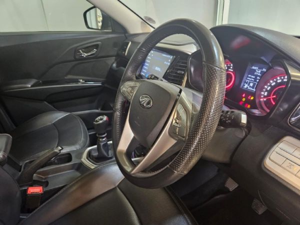 2024-Mahindra-XUV-300-12T-W8 image:8
