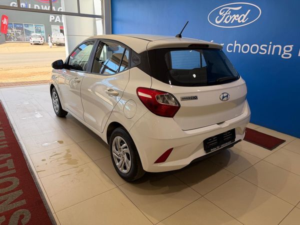 2022-Hyundai-Grand-i10-10-Motion image:5