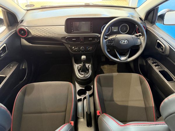 2022-Hyundai-Grand-i10-10-Motion image:8