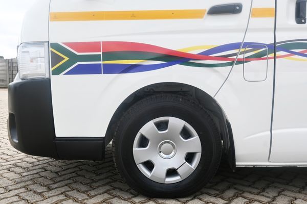 2021-Toyota-Quantum-25-D-4D-Sesfikile-16-seat image:6